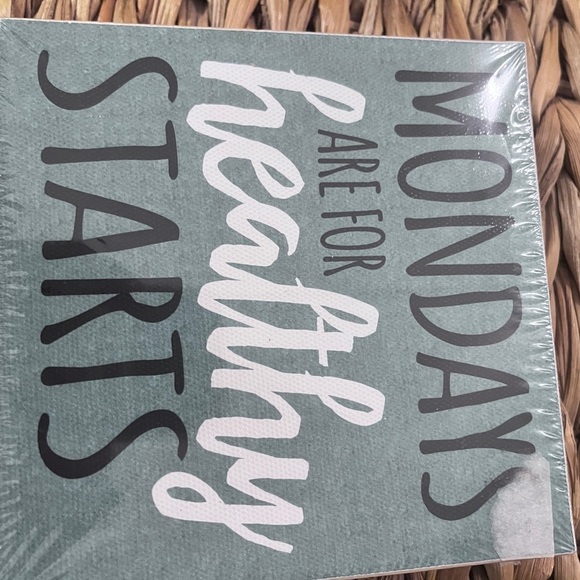 Funny Wooden Block Sign – “Fridays are for Wine & Pizza / Mondays are for Heal - Picture 7 of 12